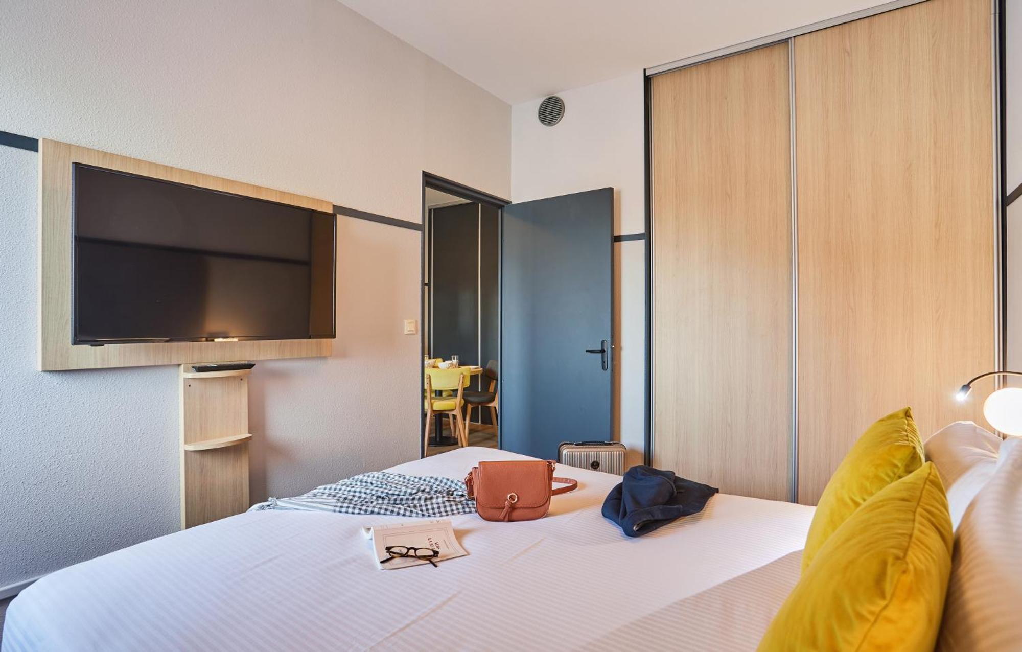Appart'Hotel Odalys City - Bioparc Lyon Est Exterior photo