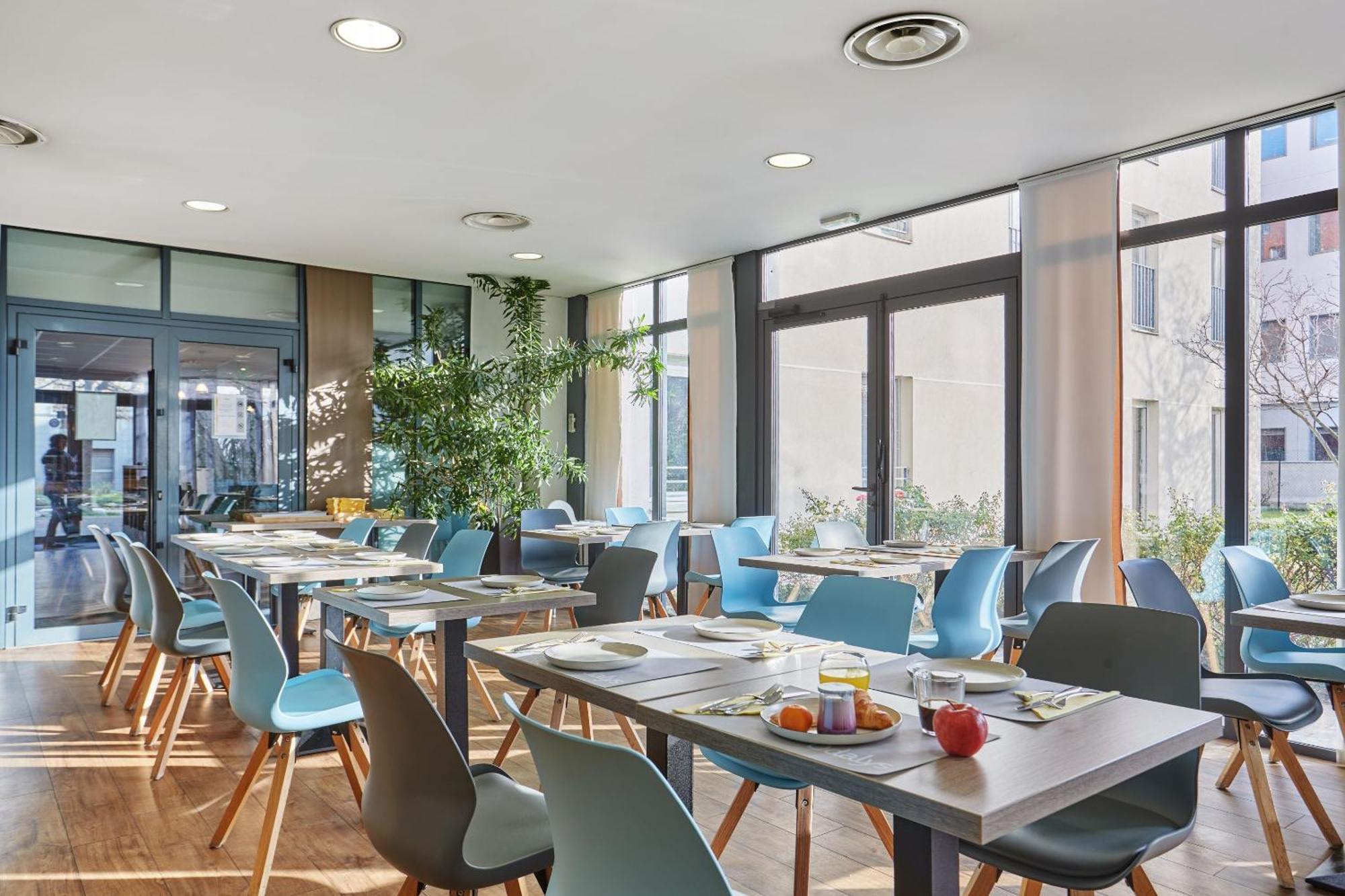 Appart'Hotel Odalys City - Bioparc Lyon Est Exterior photo