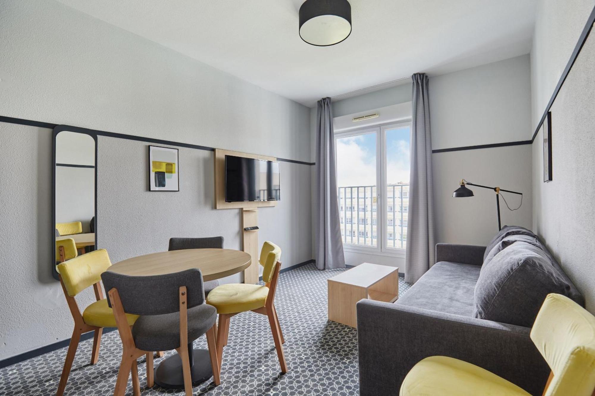 Appart'Hotel Odalys City - Bioparc Lyon Est Exterior photo