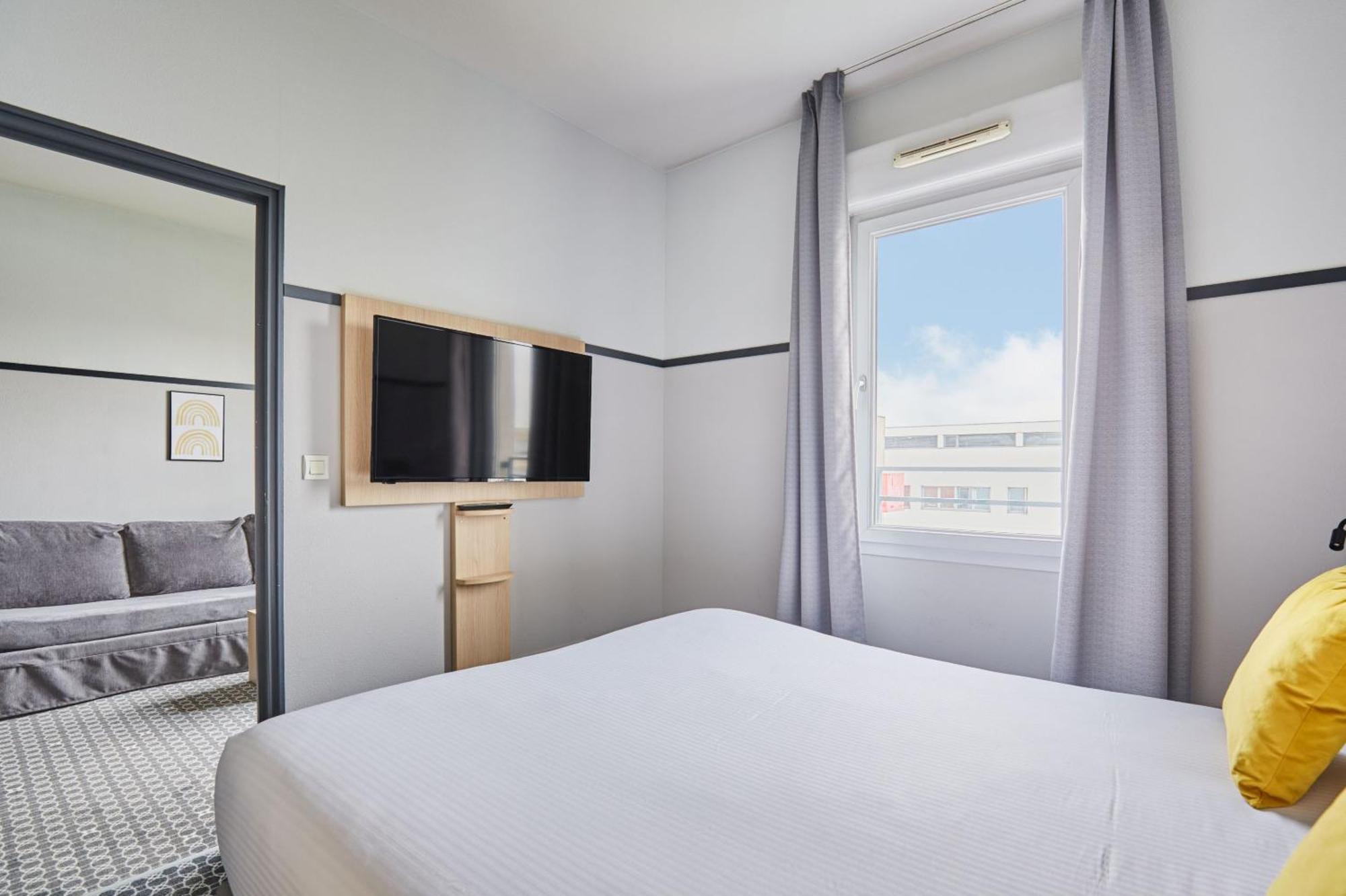 Appart'Hotel Odalys City - Bioparc Lyon Est Exterior photo