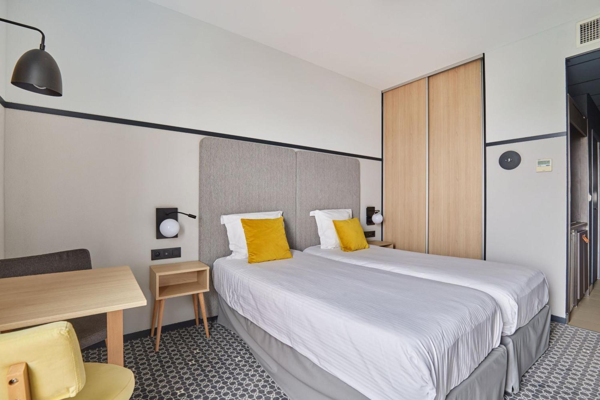 Appart'Hotel Odalys City - Bioparc Lyon Est Exterior photo