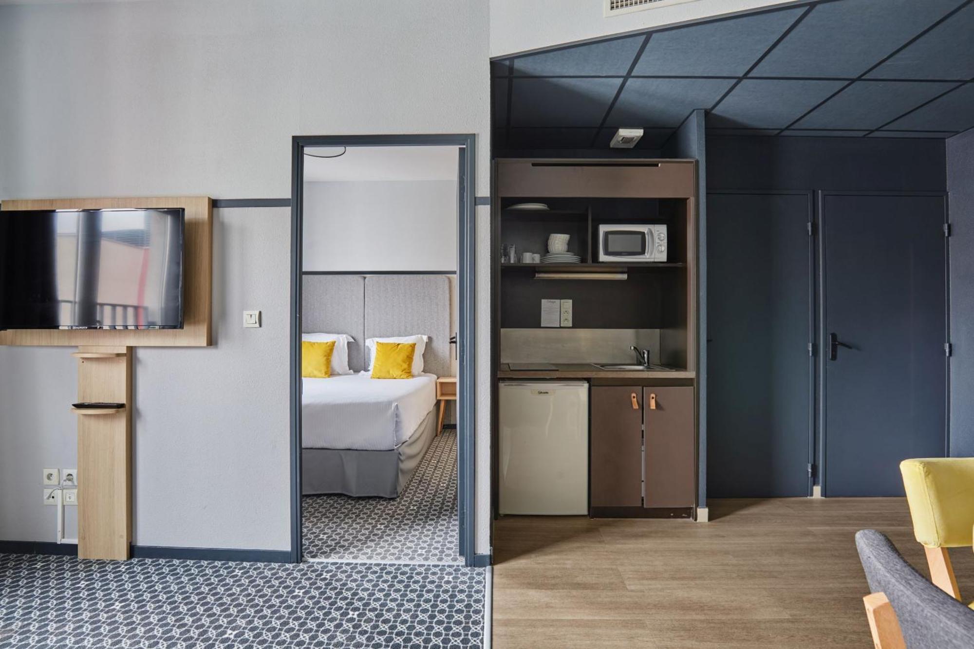 Appart'Hotel Odalys City - Bioparc Lyon Est Exterior photo
