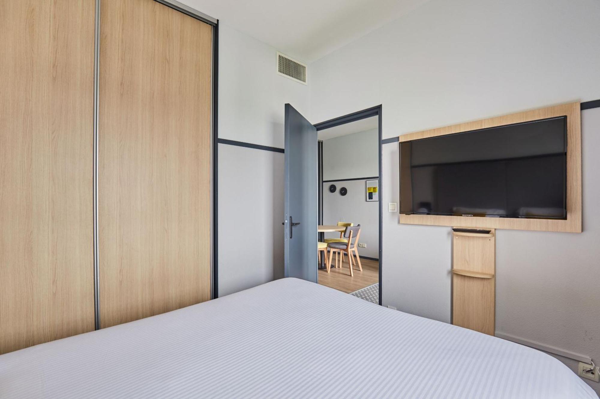 Appart'Hotel Odalys City - Bioparc Lyon Est Exterior photo