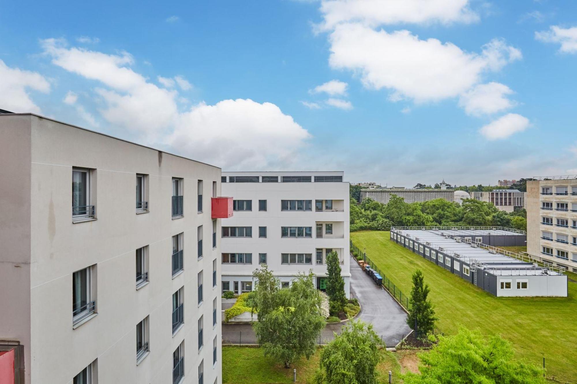 Appart'Hotel Odalys City - Bioparc Lyon Est Exterior photo